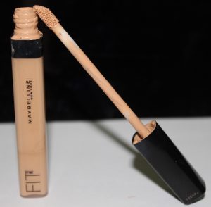 Maybelline Fit Me! Concealer Image 2