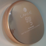 Lakme 9 to 5 Flawless Matte Complexion Compact Image 1